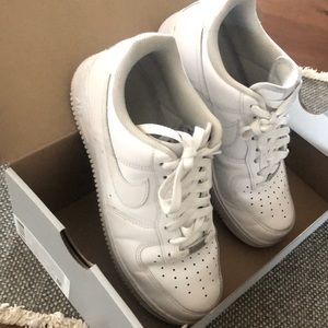 Nike Air Force 1